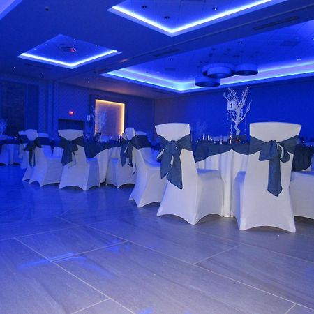 Hilton Garden Inn Springfield Ngoại thất bức ảnh