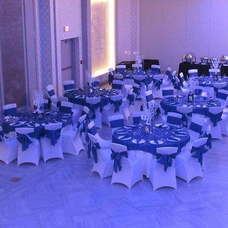 Hilton Garden Inn Springfield Ngoại thất bức ảnh