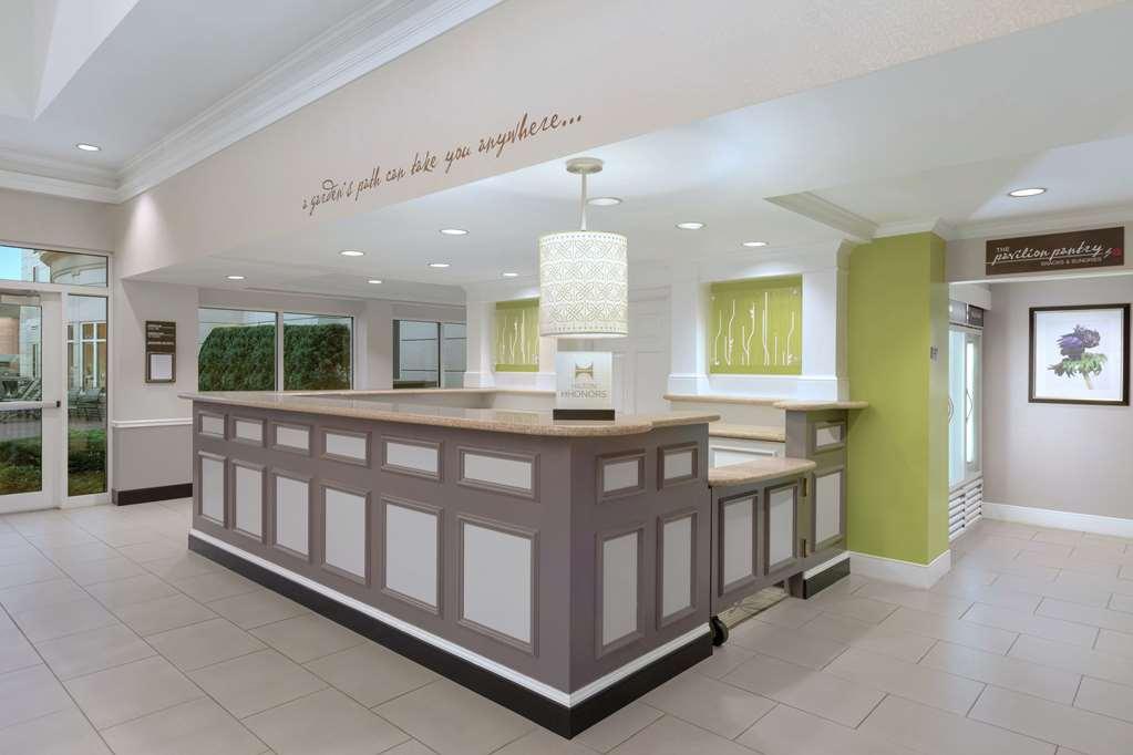 Hilton Garden Inn Springfield Ngoại thất bức ảnh