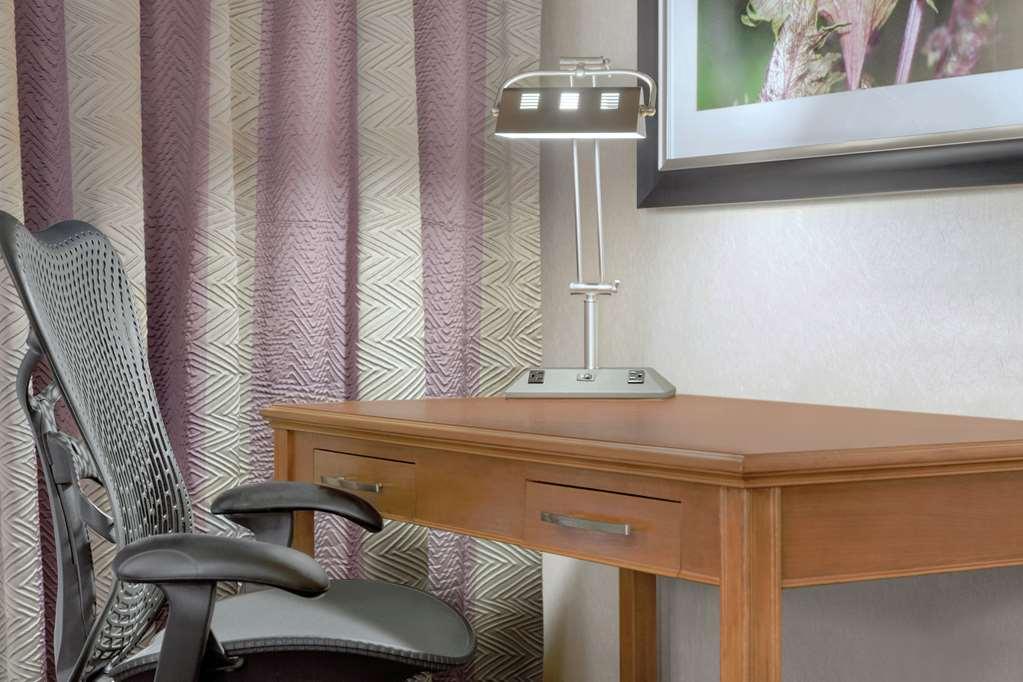 Hilton Garden Inn Springfield Phòng bức ảnh