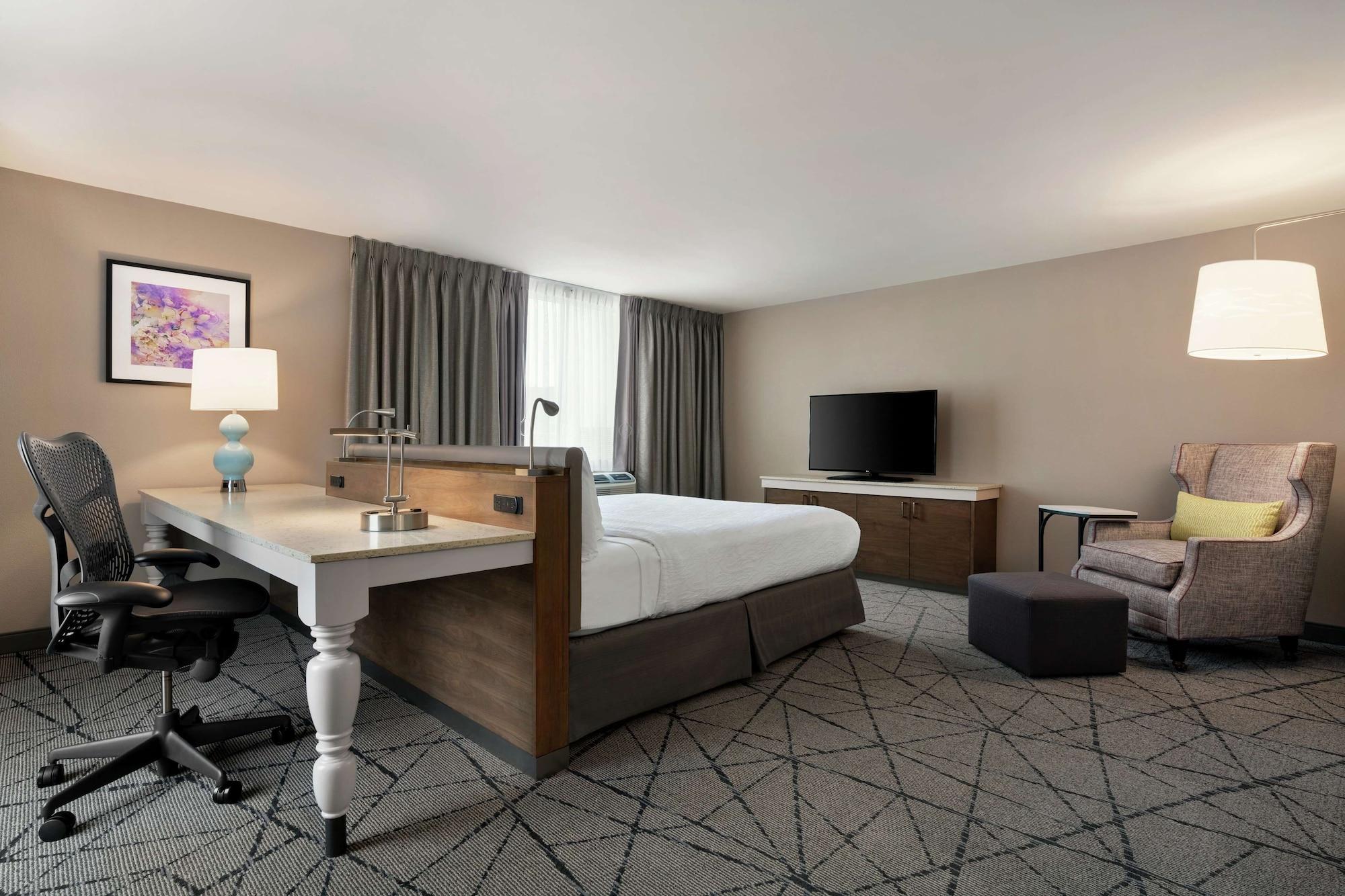 Hilton Garden Inn Springfield Ngoại thất bức ảnh