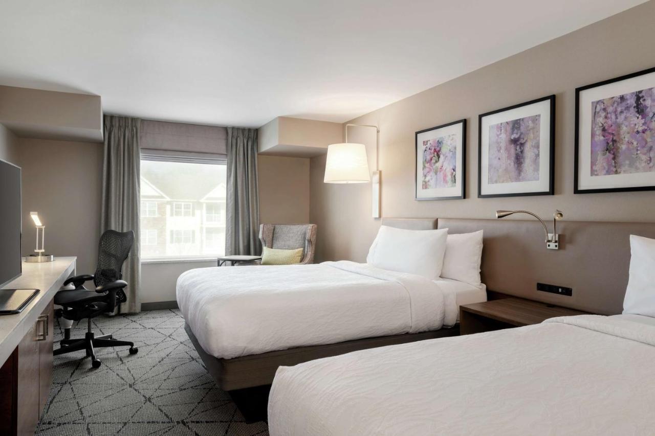 Hilton Garden Inn Springfield Ngoại thất bức ảnh