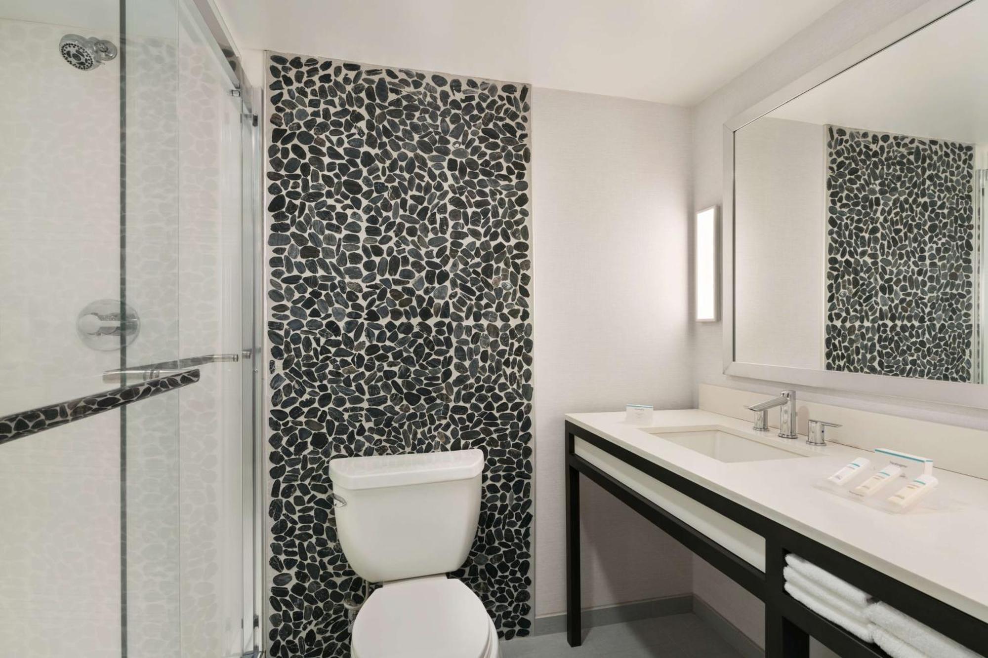 Hilton Garden Inn Springfield Ngoại thất bức ảnh