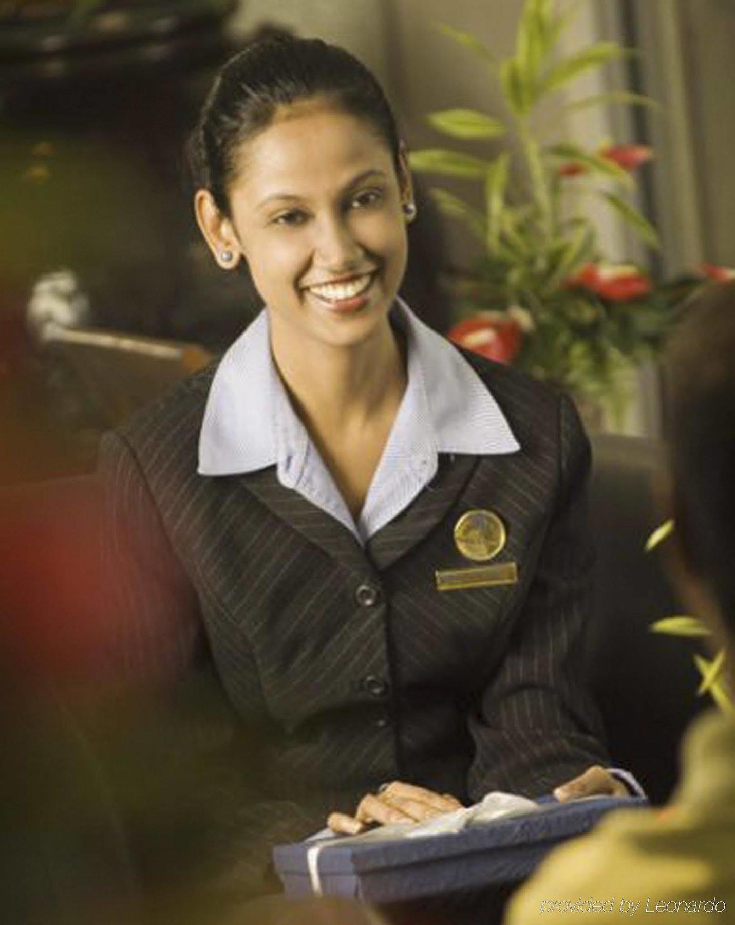 Hilton Garden Inn Springfield Ngoại thất bức ảnh